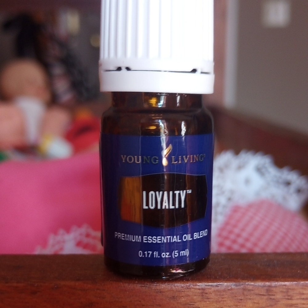 Young Living Loyalty Oil with Blue Label